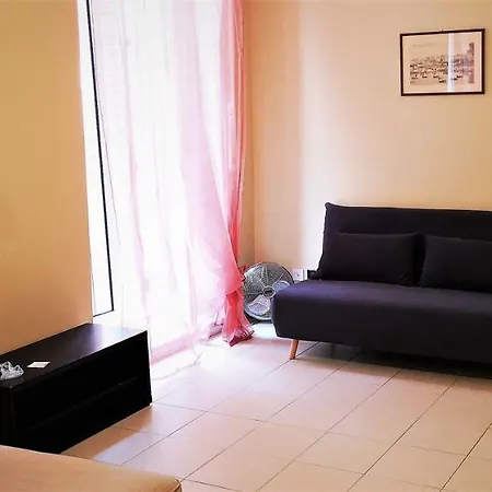 Bisichina Domus * Bari